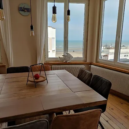 6 Pers. Duplex Vue Avec Charme De L'ancien 브레뒨느
